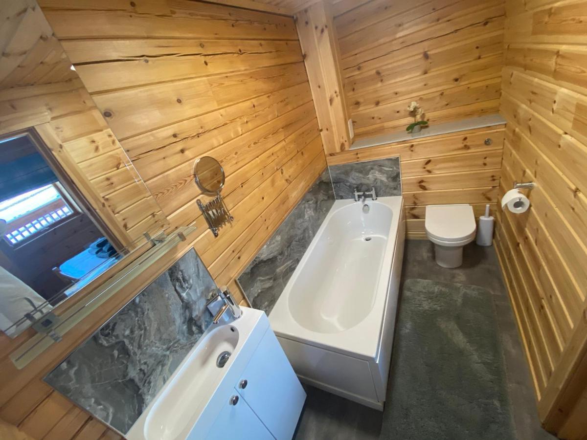 Pine Lodge Gorebridge Kültér fotó